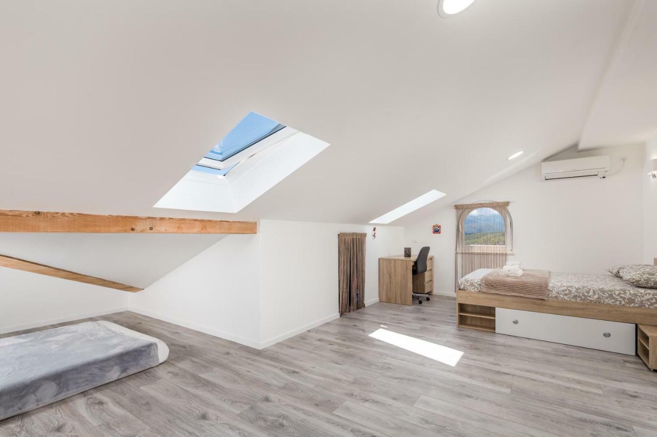 Luxury Apartment La Es Marčelji Zewnętrze zdjęcie