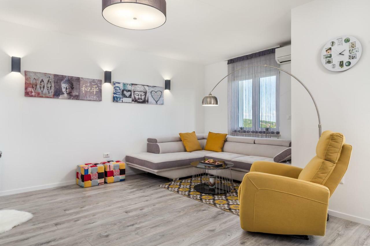 Luxury Apartment La Es Marčelji Zewnętrze zdjęcie