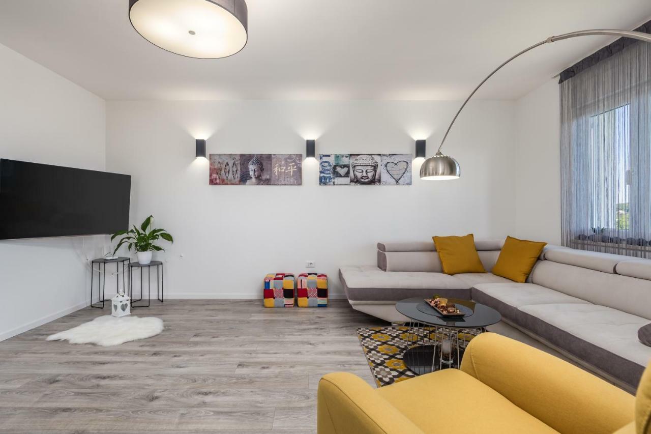 Luxury Apartment La Es Marčelji Zewnętrze zdjęcie