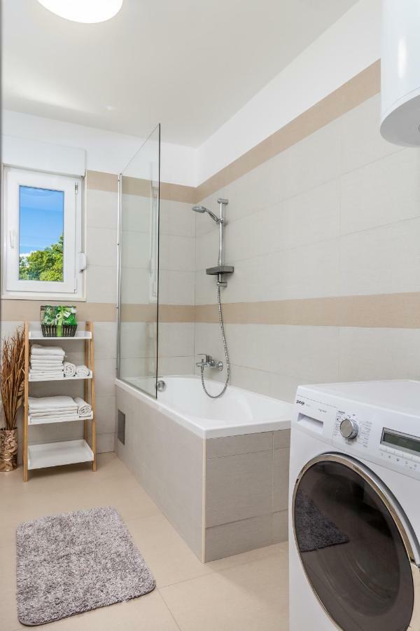 Luxury Apartment La Es Marčelji Zewnętrze zdjęcie